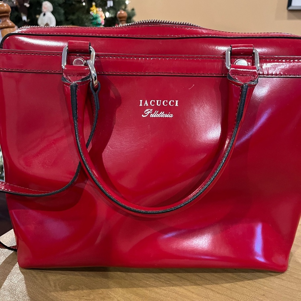 Iacucci Pelleteria Italian leather red handbag